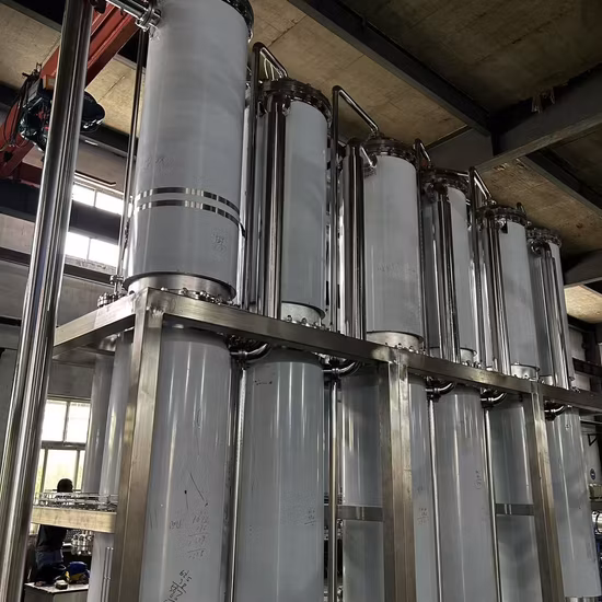 Gebrauchte Edelstahl-Wasser-zu-Injektions-Multieffekt-Vierstufen-Molekulardestillationsmaschine mit kurzer Reichweite